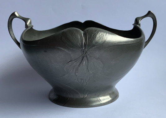 Art nouveau Orivit pewter bowl